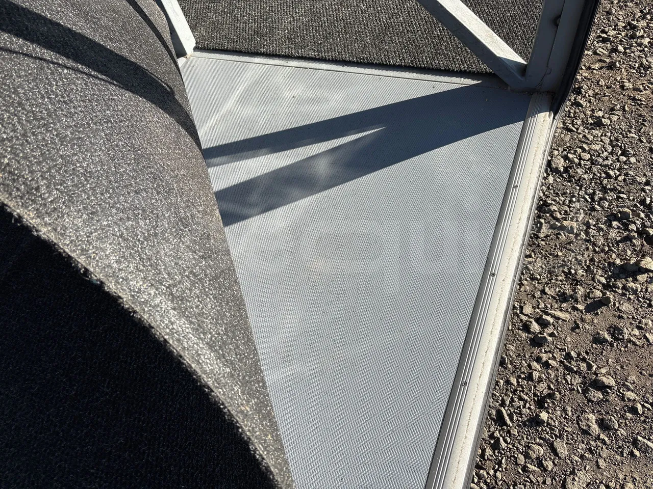 Setra S517 HD 41003 - EURO6 - 350kw - 14.165m - under carpet photo