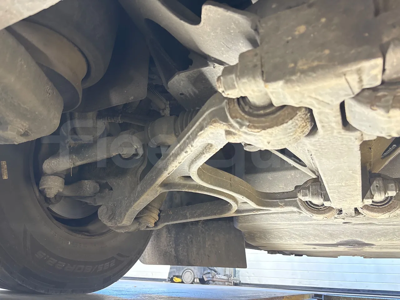 Setra S517 HD 41003 - EURO6 - 350kw - 14.165m - axle 3 right side