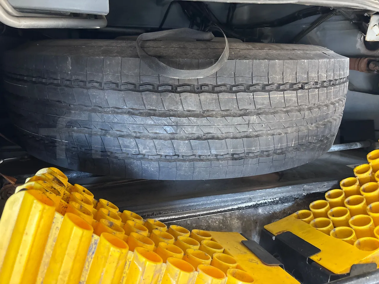 Setra S517 HD 41003 - EURO6 - 350kw - 14.165m - spare wheel