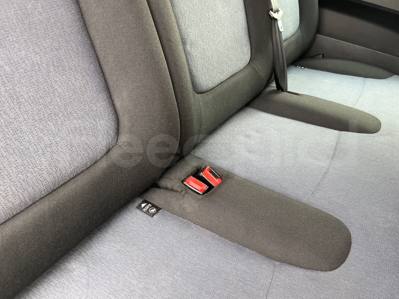 Opel Vivaro - B X83 - EUR6 - 92kW - 5.399m - central seat safety belt