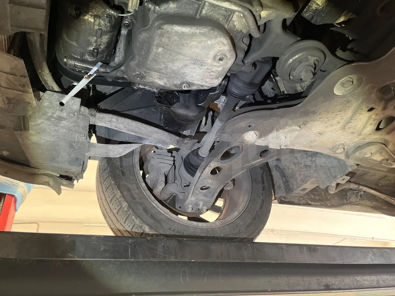 Opel Vivaro - B X83 - EUR6 - 92kW - 5.399m - front axle right side