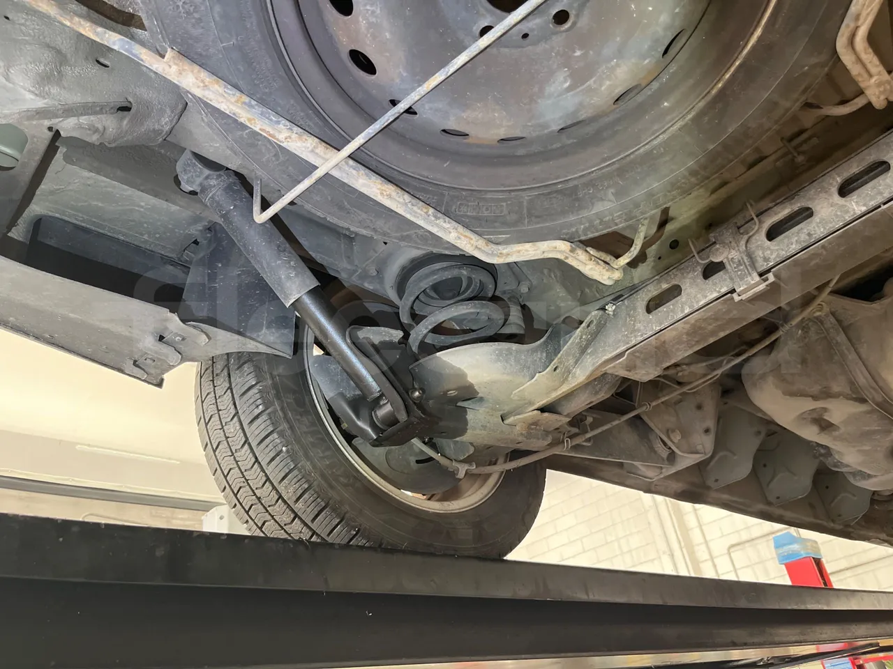 Opel Vivaro - B X83 - EUR6 - 92kW - 5.399m - axle 3 left side