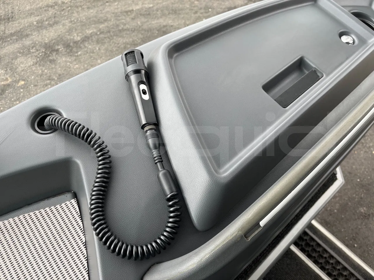 Mercedes-Benz Tourismo RHD - Euro5 - 300kW -  12.140mt - hostes microphone accessories photo