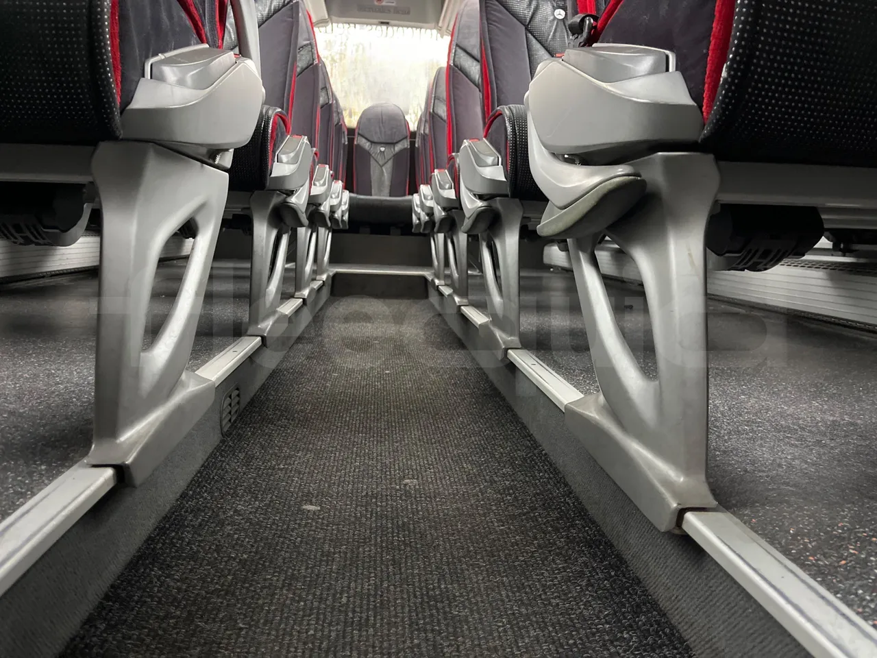 Mercedes-Benz Tourismo RHD - Euro5 - 300kW -  12.140mt - seat brackets photo