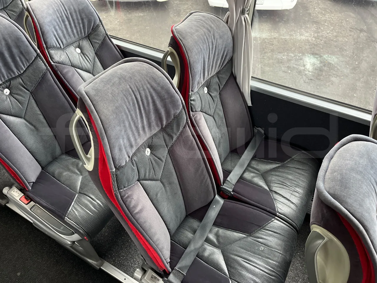 Mercedes-Benz Tourismo RHD - Euro5 - 300kW -  12.140mt - central seat safety belt