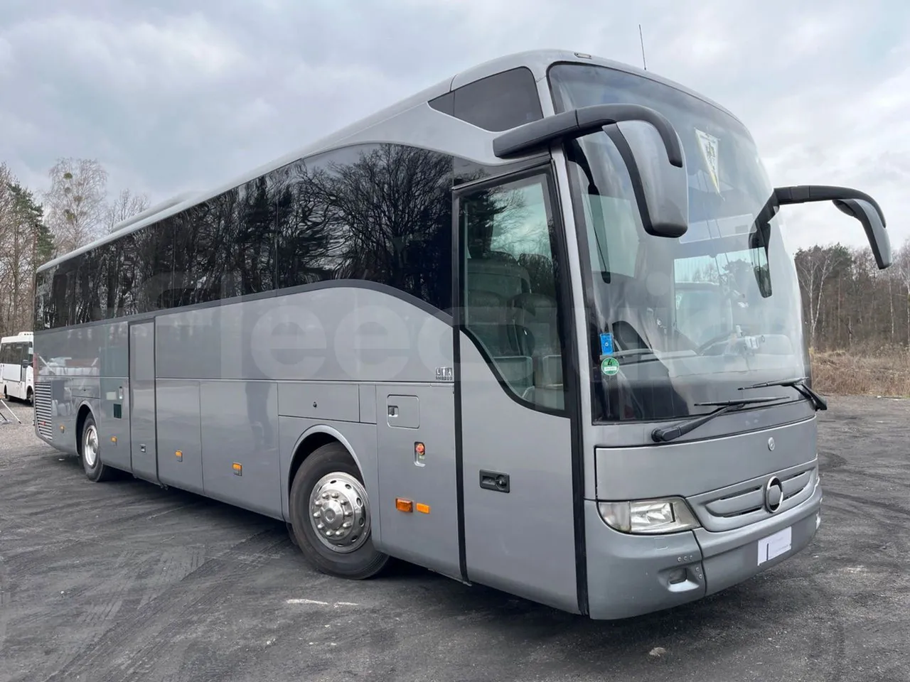 Mercedes-Benz Tourismo RHD - Euro5 - 300kW -  12.140mt - Base cover photo