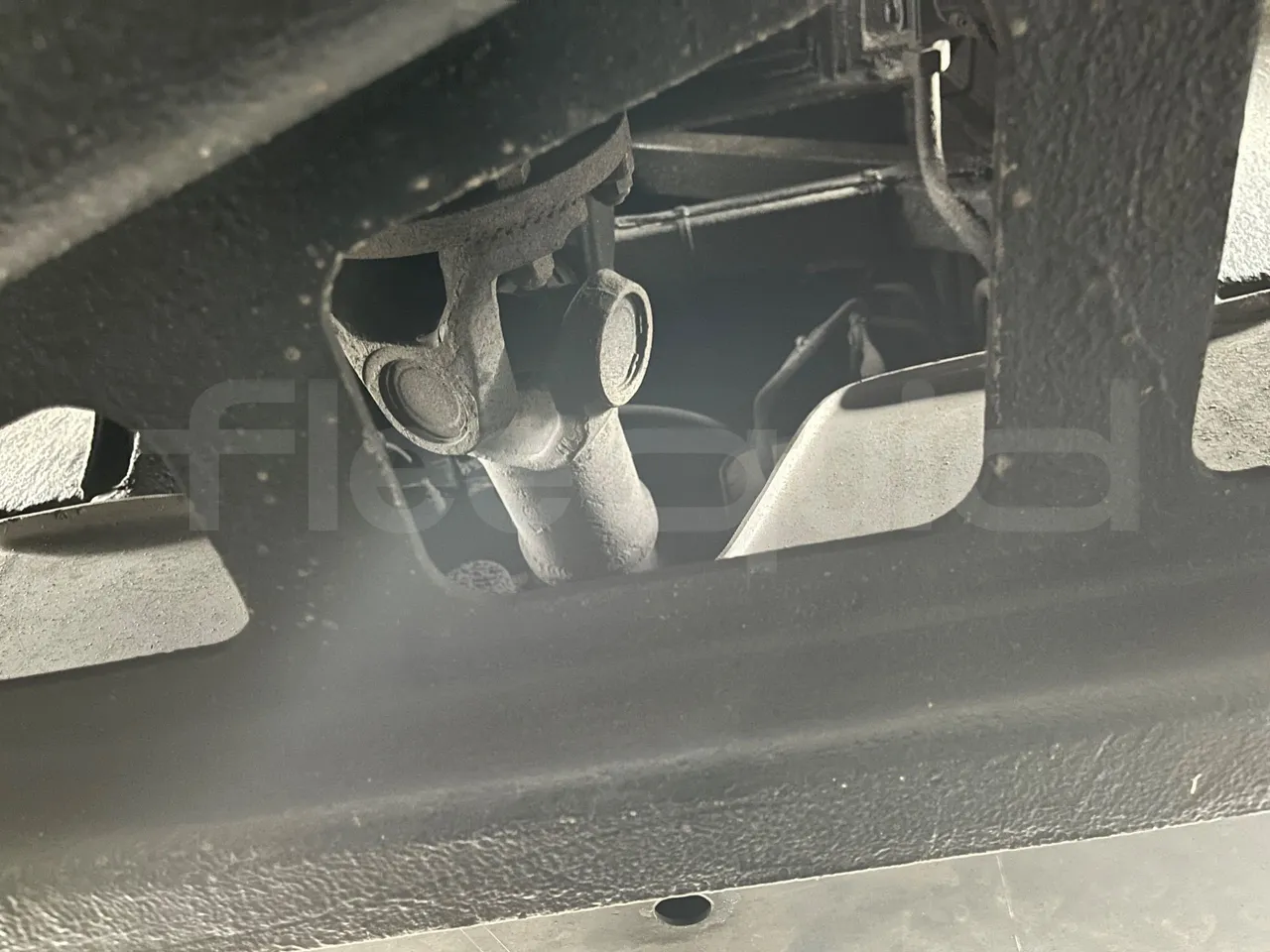 Mercedes-Benz Tourismo RHD - Euro5 - 300kW -  12.140mt - driveshaft photo