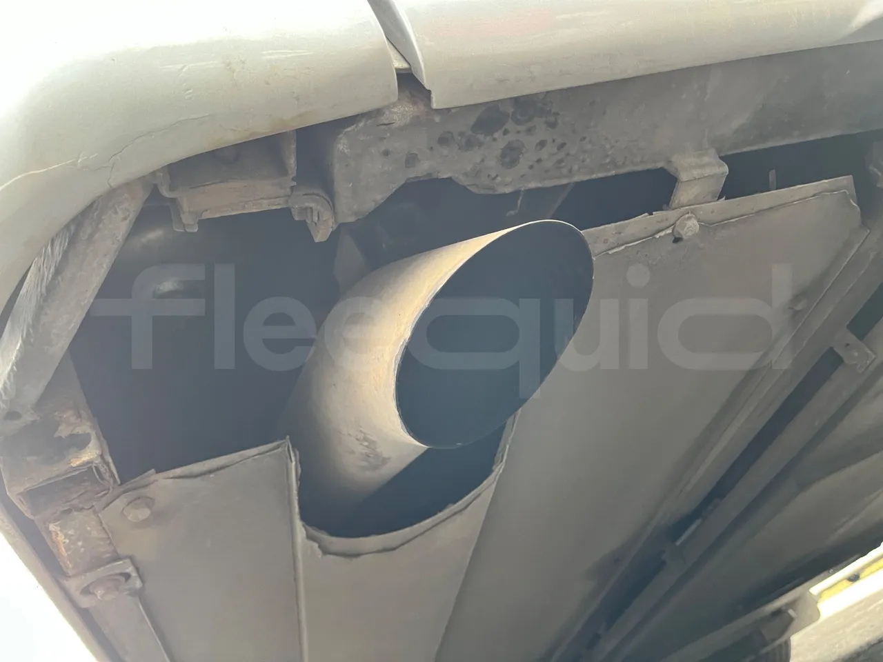 Mercedes-Benz Tourismo RHD - Euro5 - 300kW -  12.140mt - exhaust photo