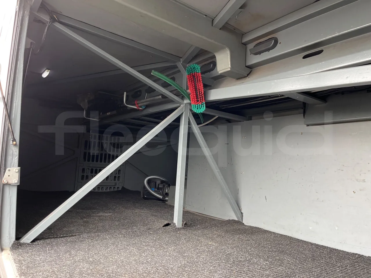 Mercedes-Benz Tourismo RHD - Euro5 - 300kW -  12.140mt - internal frame rust check