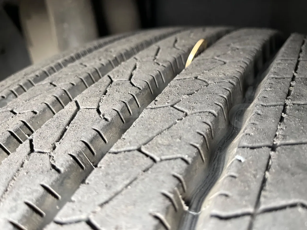 Mercedes-Benz Tourismo RHD - Euro5 - 300kW -  12.140mt - tread condition front tires left