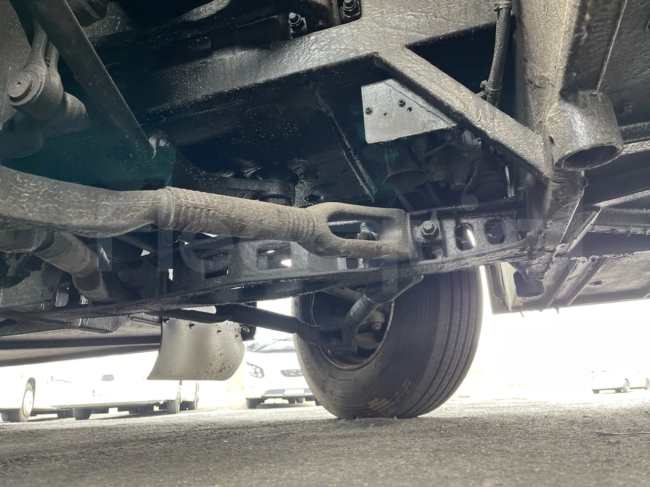 Mercedes-Benz Tourismo RHD - Euro5 - 300kW -  12.140mt - front axle right side