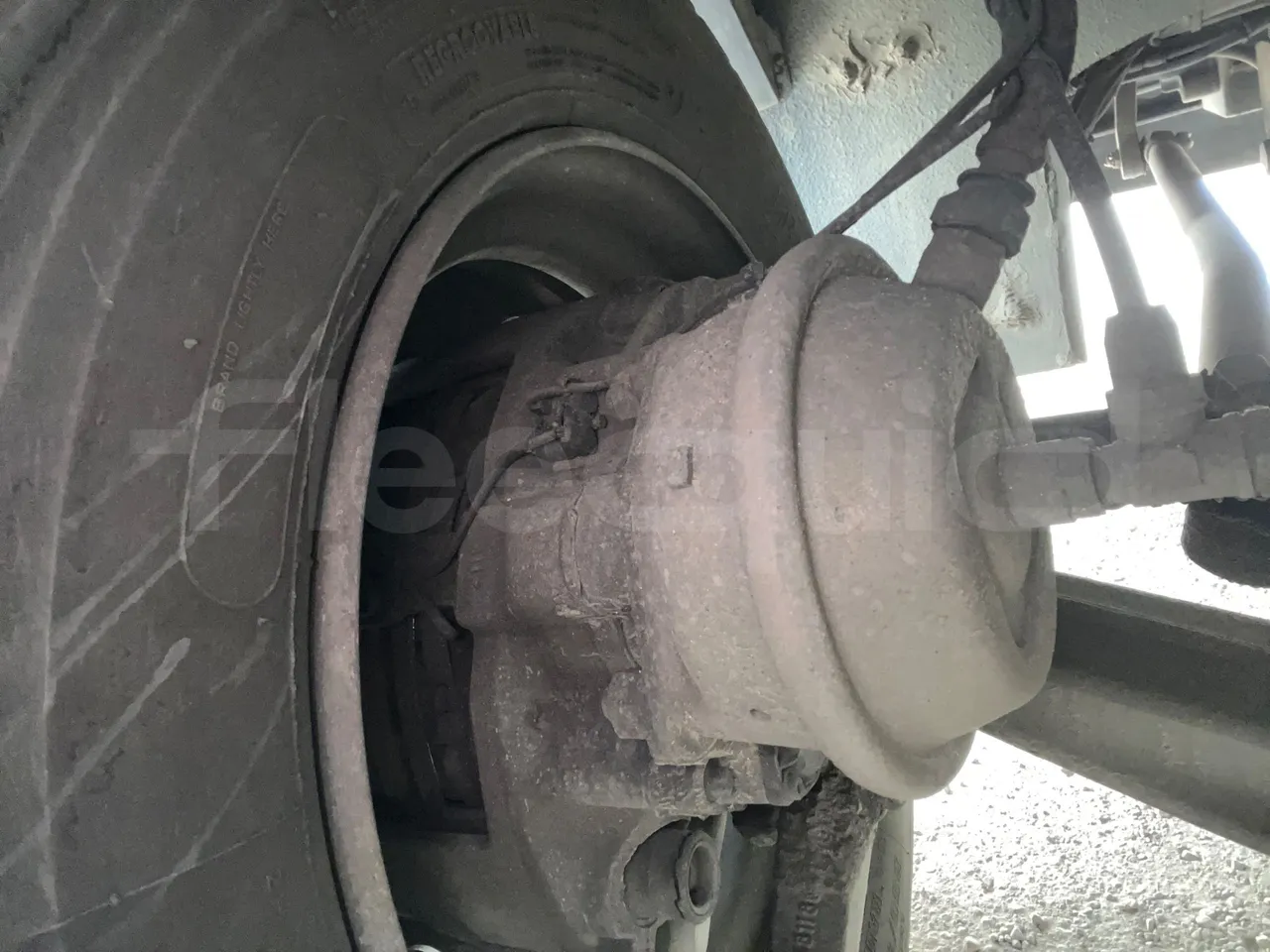 Irisbus Andecar VII 5 395EF4A - Euro4 -  220kW -10.200mt - front discs left