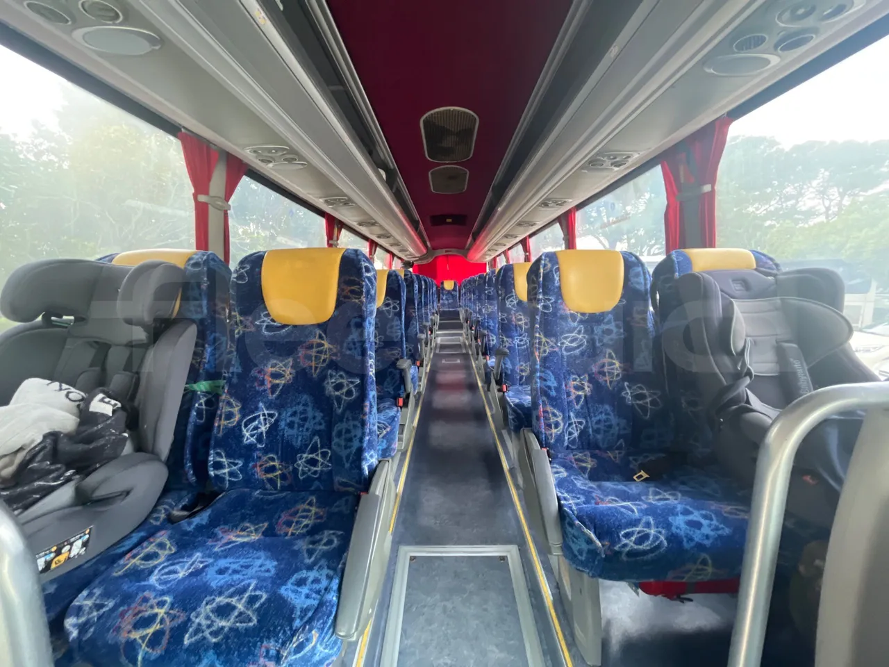 Irisbus Andecar VII 5 395EF4A - Euro4 -  220kW -10.200mt - interior reverse seats driver height
