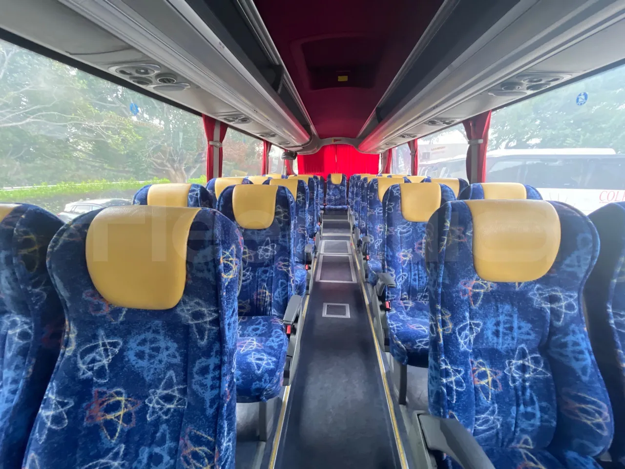 Irisbus Andecar VII 5 395EF4A - Euro4 -  220kW -10.200mt - reverse view middle aisle