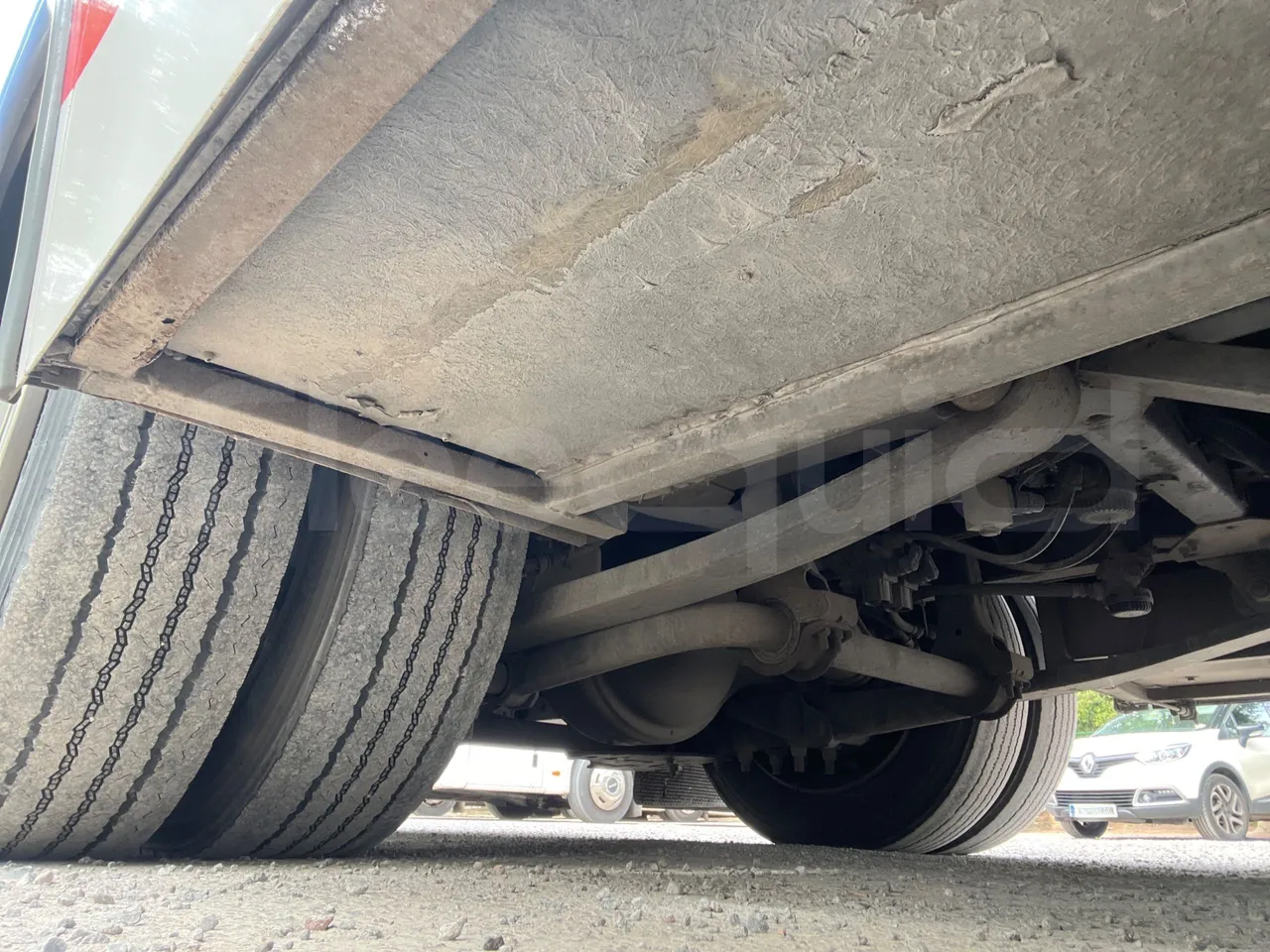 Irisbus Andecar VII 5 395EF4A - Euro4 -  220kW -10.200mt - axel 3 shock absorbers 1 right