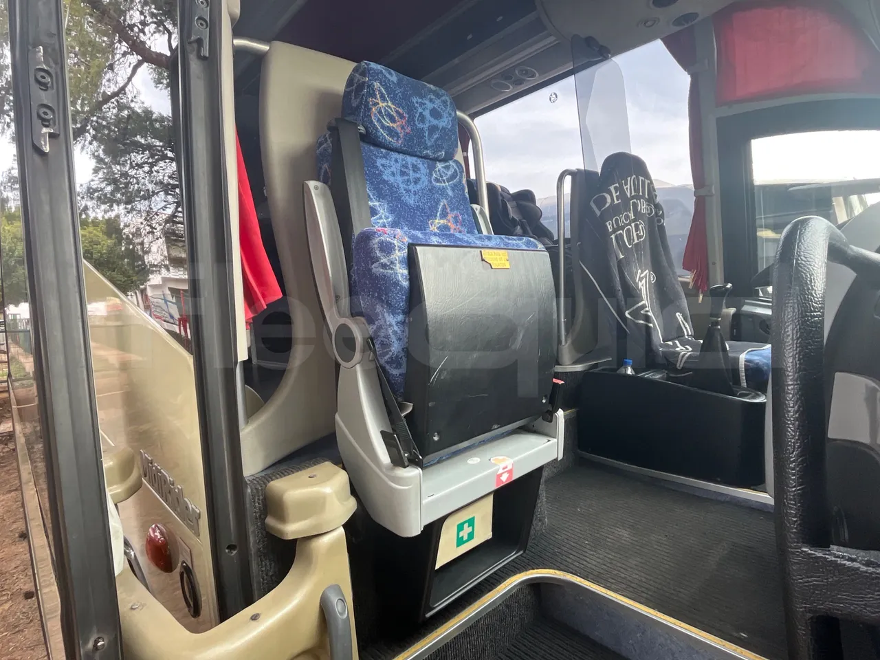 Irisbus Andecar VII 5 395EF4A - Euro4 -  220kW -10.200mt - hostess seat photo