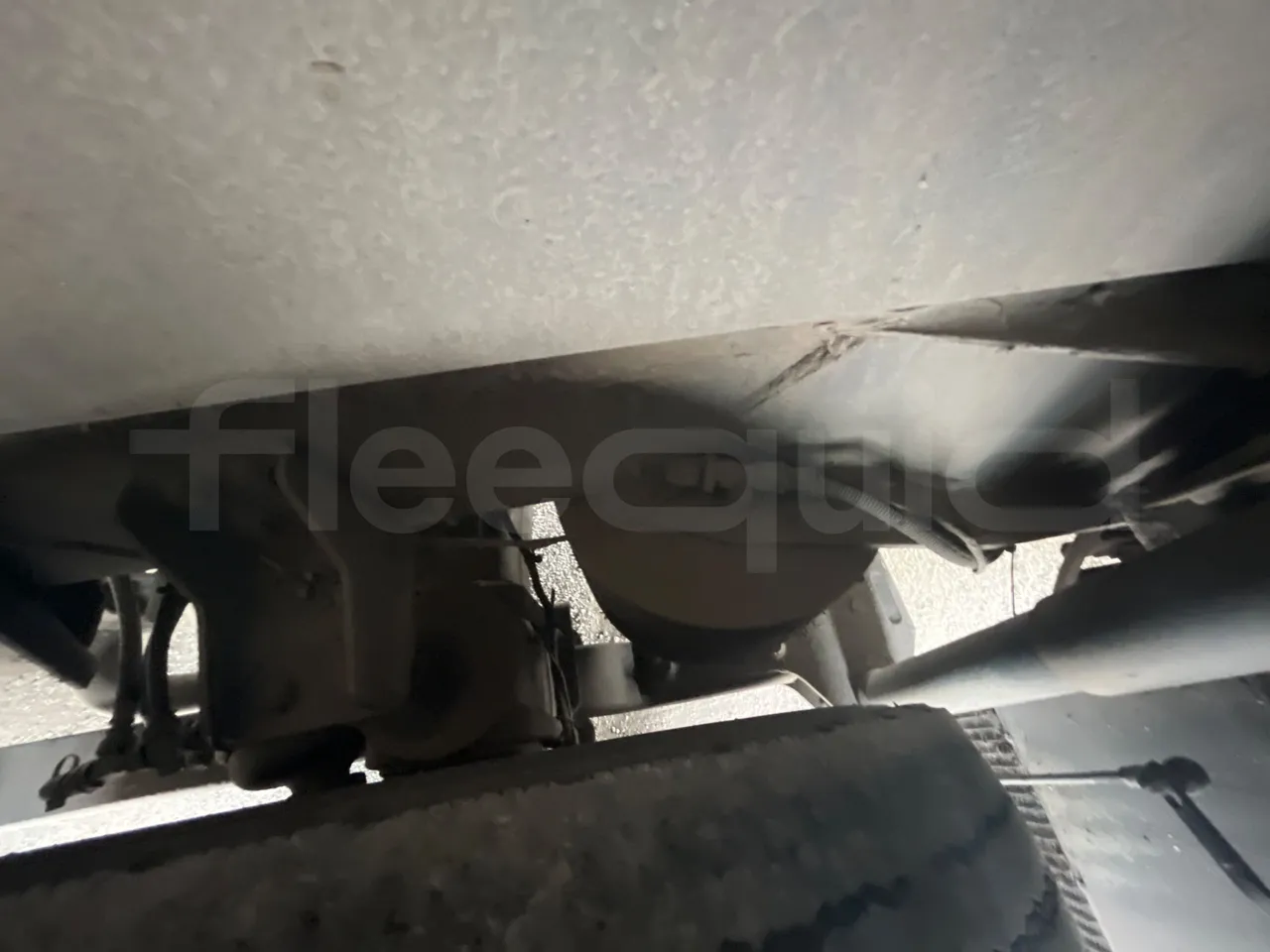 Irisbus Andecar VII 5 395EF4A - Euro4 -  220kW -10.200mt - axle 2 shock absorbers 2 left