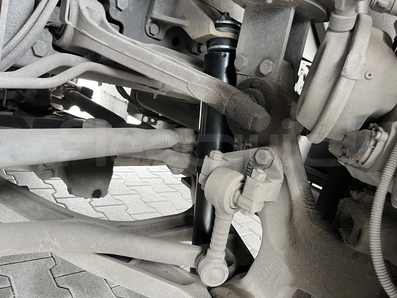 Scania Touring HD - First Axle Shock Absorbers Left Side