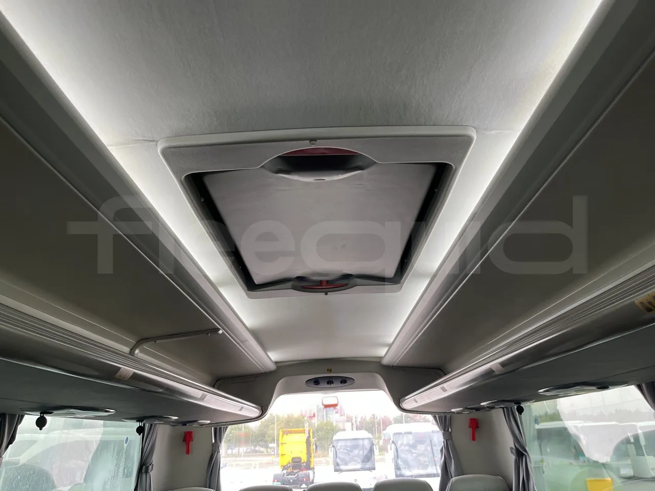 Scania Touring HD - Roof Hatch 1