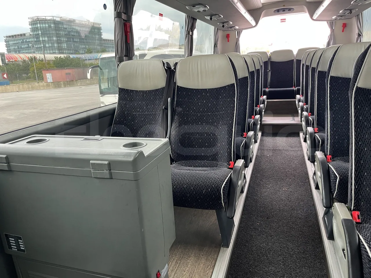 Scania Touring HD - Roof Hatch 3
