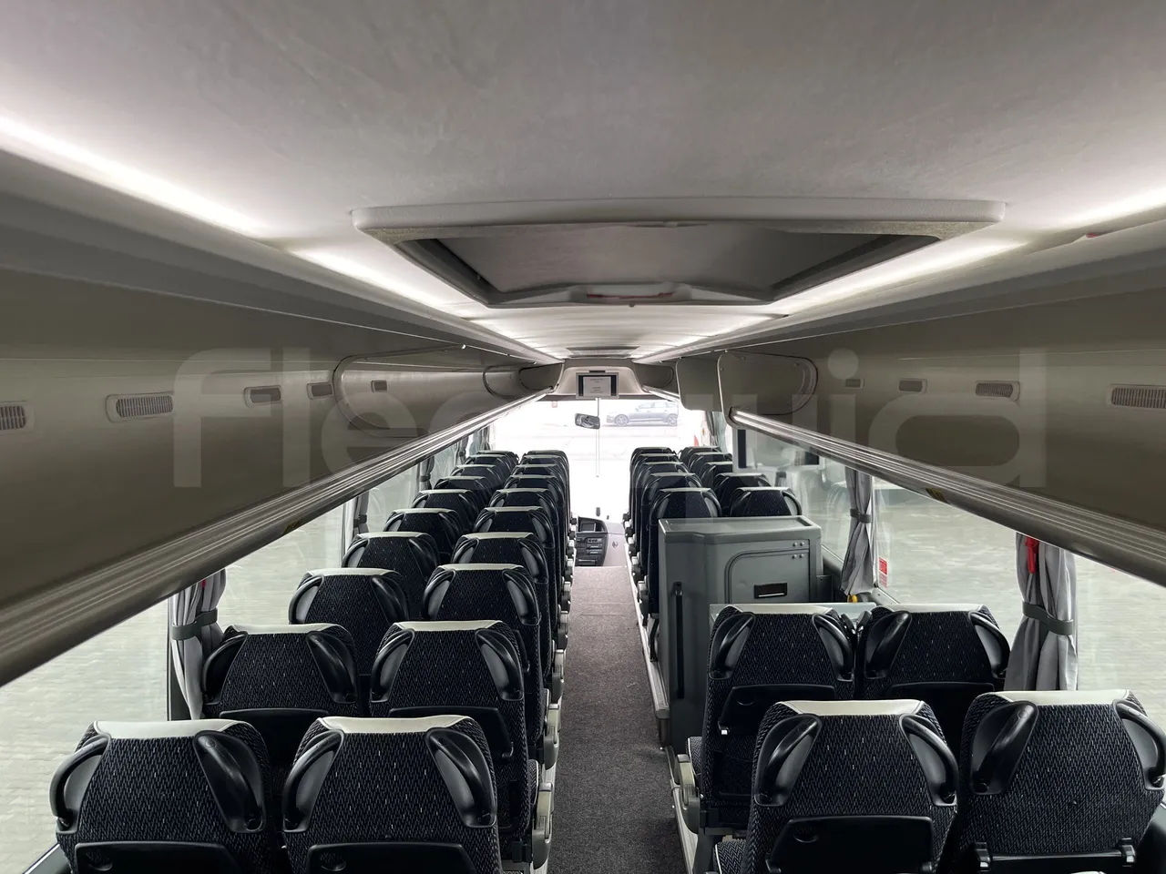 Scania Touring HD - Overhead Compartments