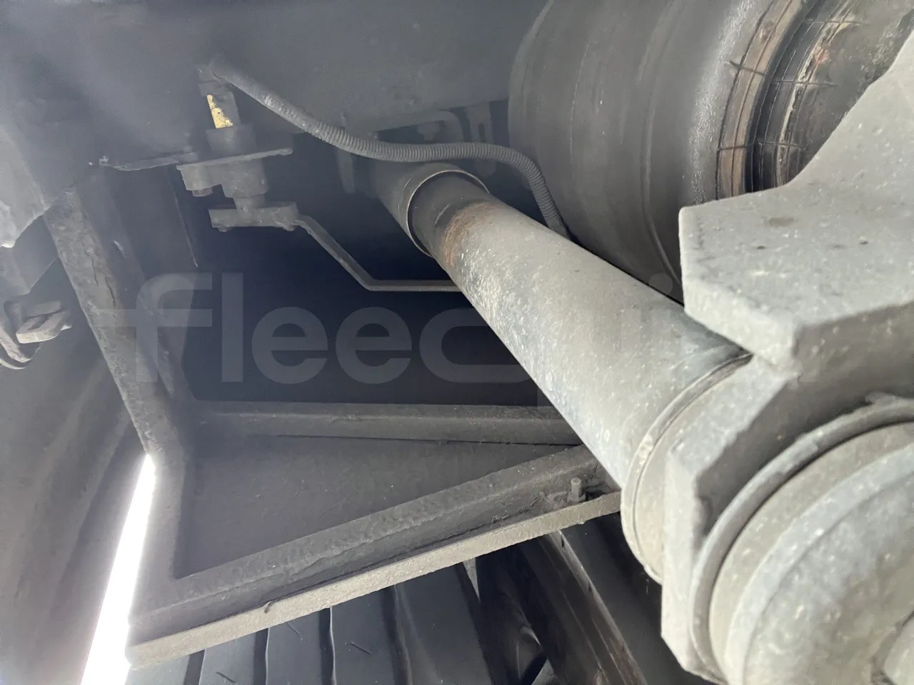 Scania Touring HD - Second Axle First Shock Absorbers Right Side