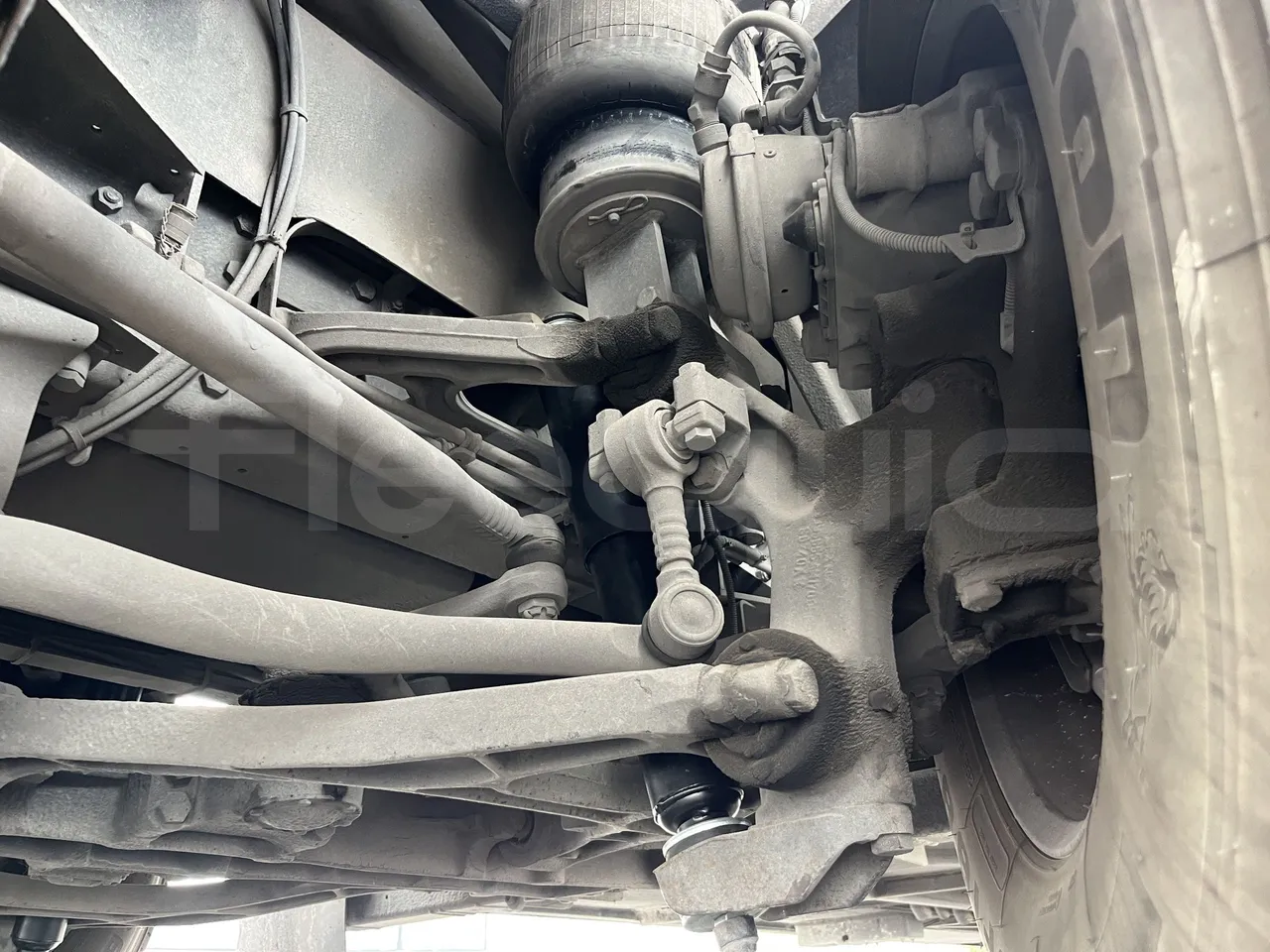 Scania Touring HD - First Axle Left Side