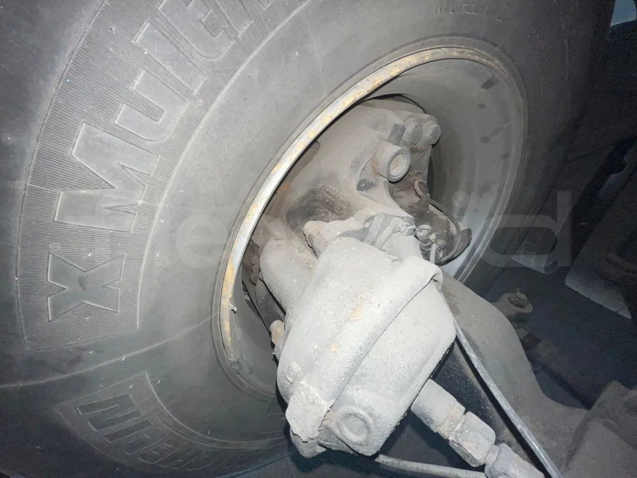 Setra S416 - axel 3 caliper brakes left