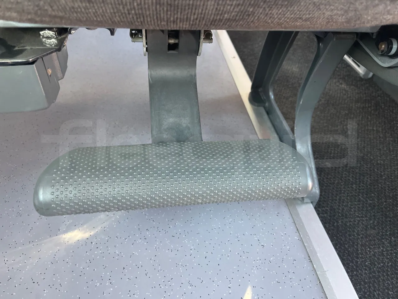 Setra S416 - footrest detail photo