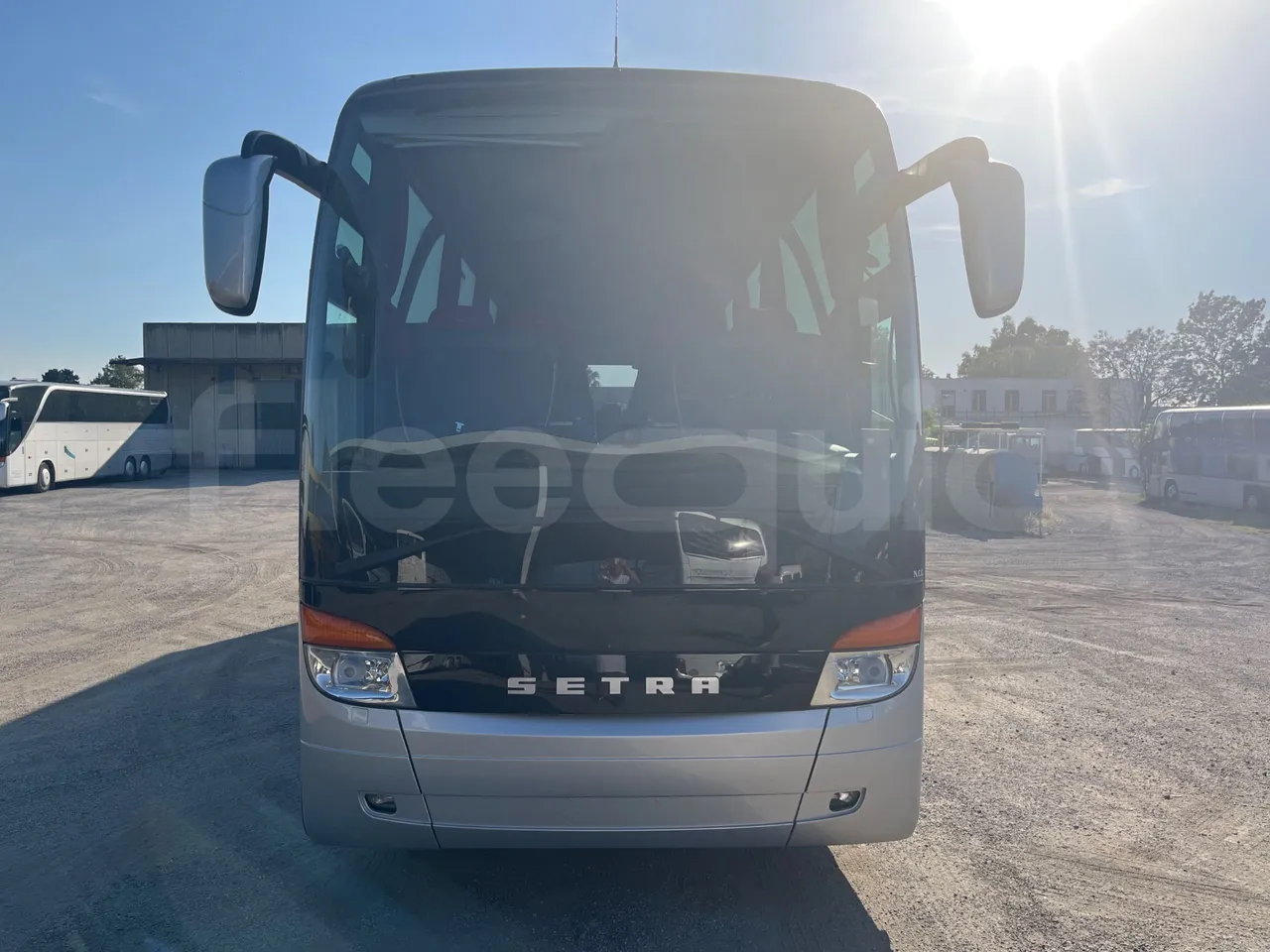 Setra S416 - front photo