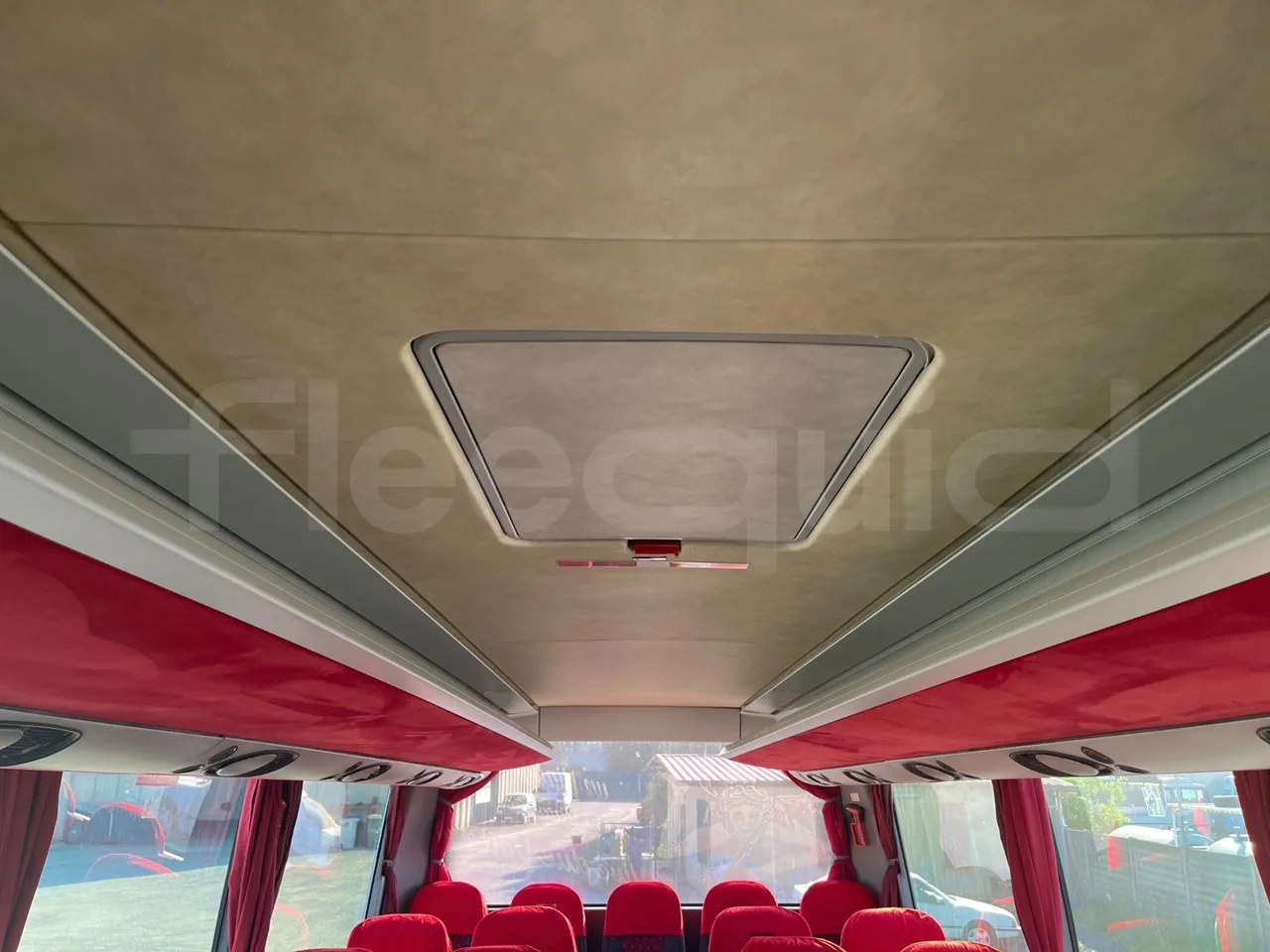 Setra S416 - roof hatch 2