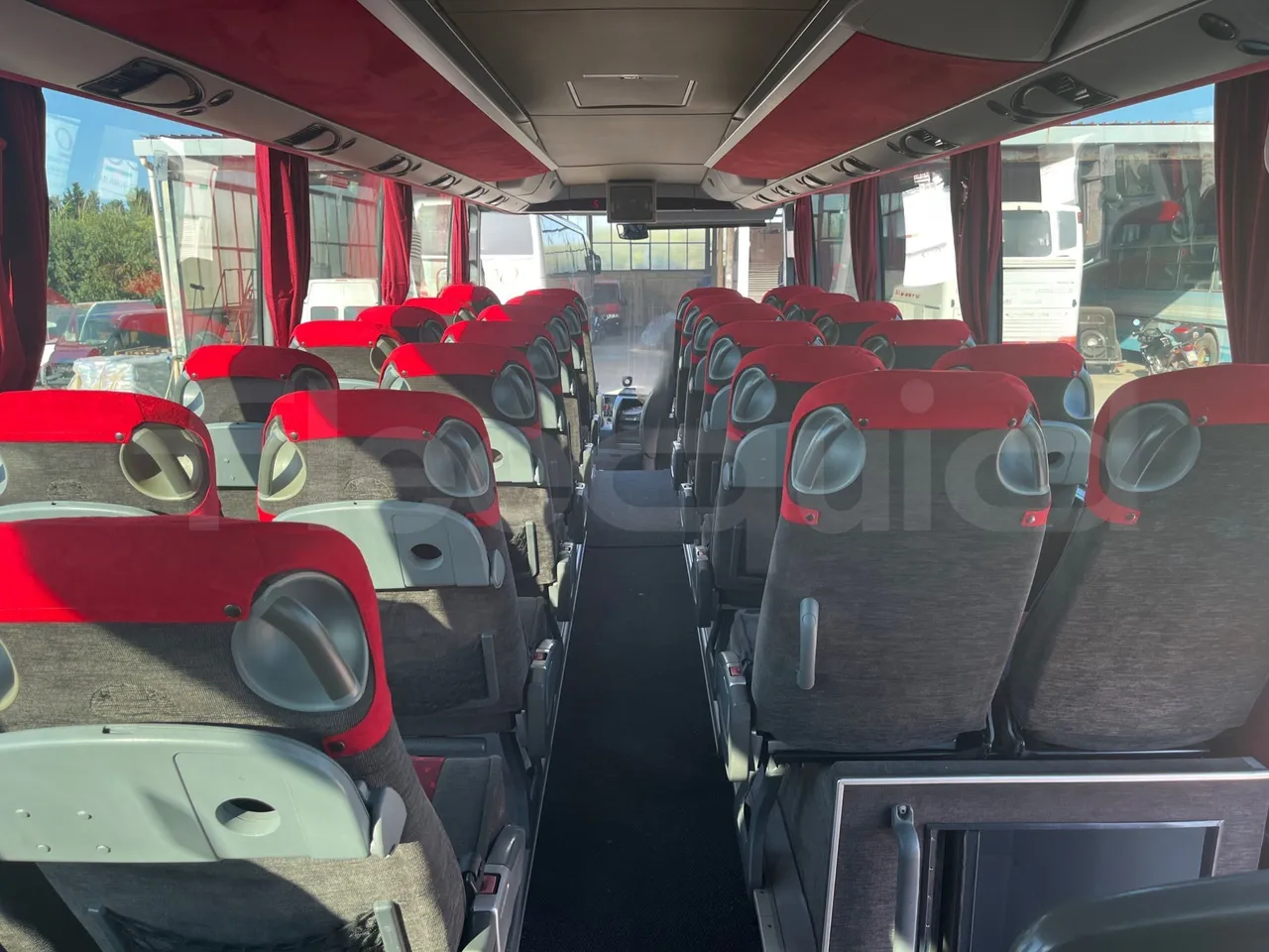 Setra S416 - forward view middle aisle