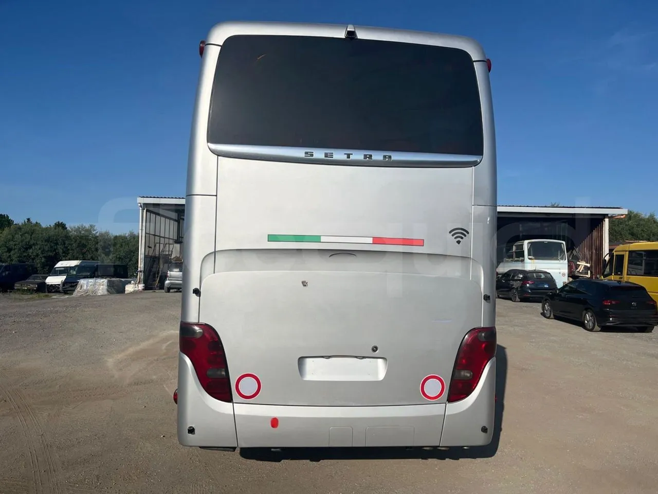 Setra S416 - rear hatch closed