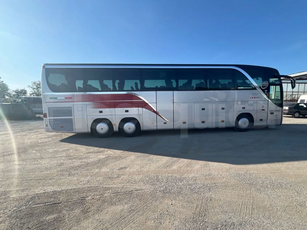 Setra S416 - right side doors closed