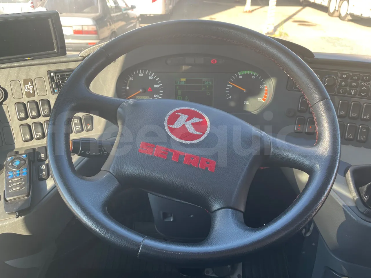 Setra S416 - steering wheel photo