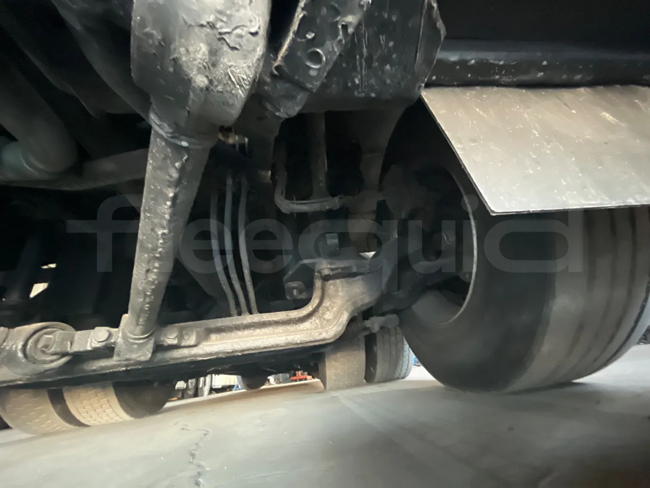 Setra S416 - axle 3 left side