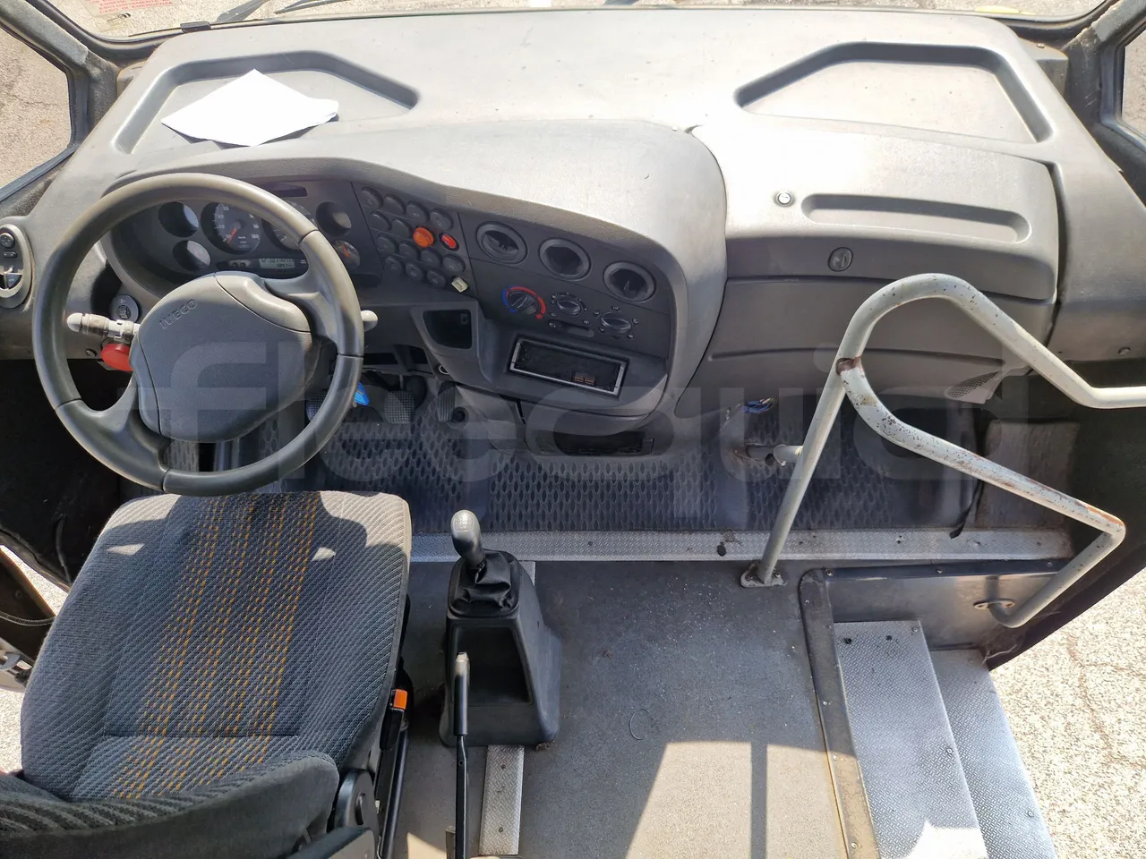 Iveco Cacciamali 65C15/70-EUR3 -107 Kw - 7,92 Mt - buttons panels on (mandatory for bus to scrap)