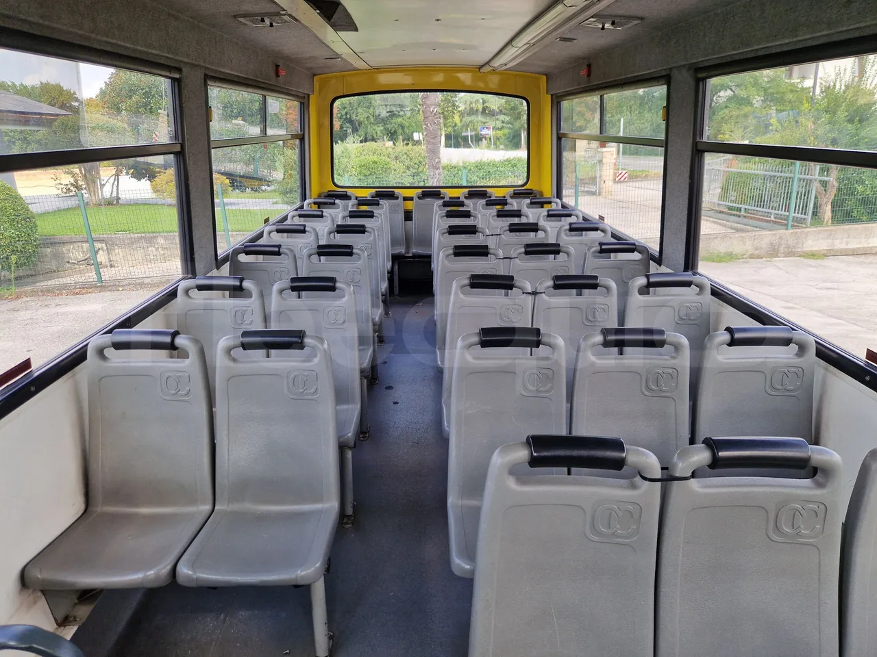 Iveco Cacciamali 65C15/70-EUR3 -107 Kw - 7,92 Mt - interior reverse seats driver height (mandatory for bus to scrap)