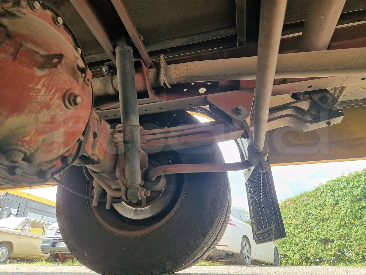 Iveco Cacciamali 65C15/70-EUR3 -107 Kw - 7,92 Mt - axle 2 shock absorbers 1 left