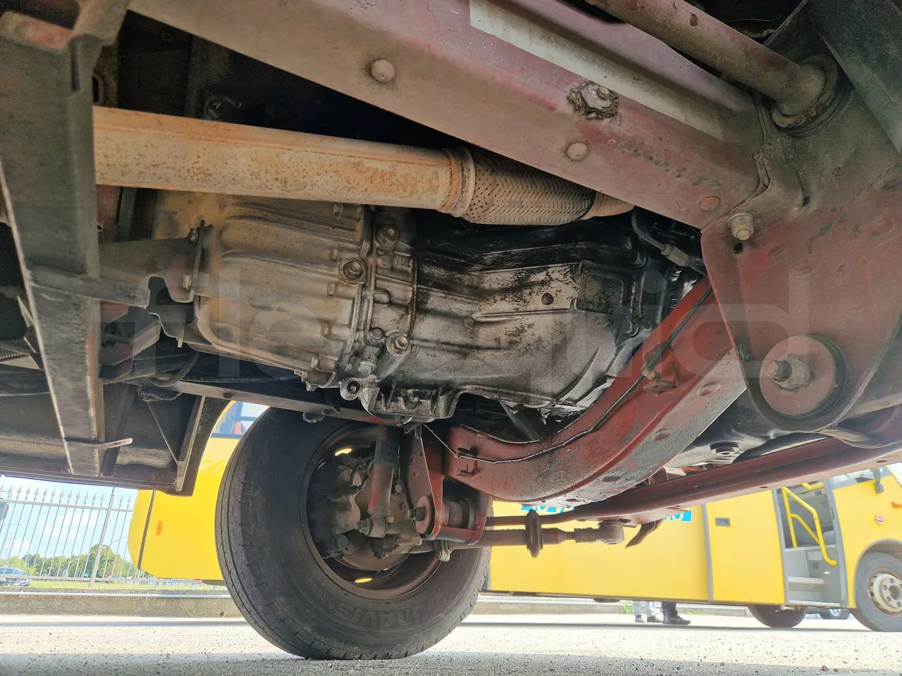 Iveco Cacciamali 65C15/70-EUR3 -107 Kw - 7,92 Mt - front axle left side