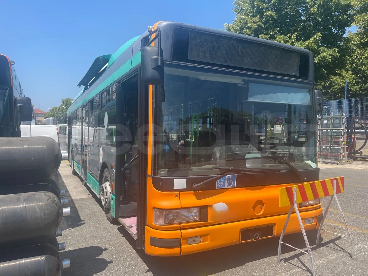 Iveco Cityclass - 3/4 front right doors