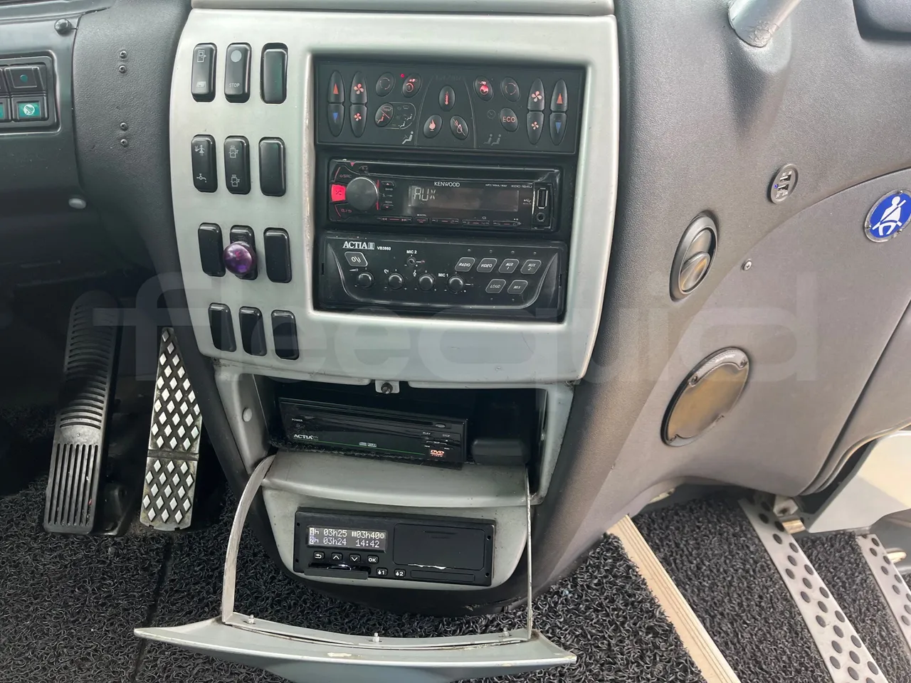 Scania KIB 4X2 KIB4X2 - Euro 4 - 309 kW - 12.92m - radio accessories photo