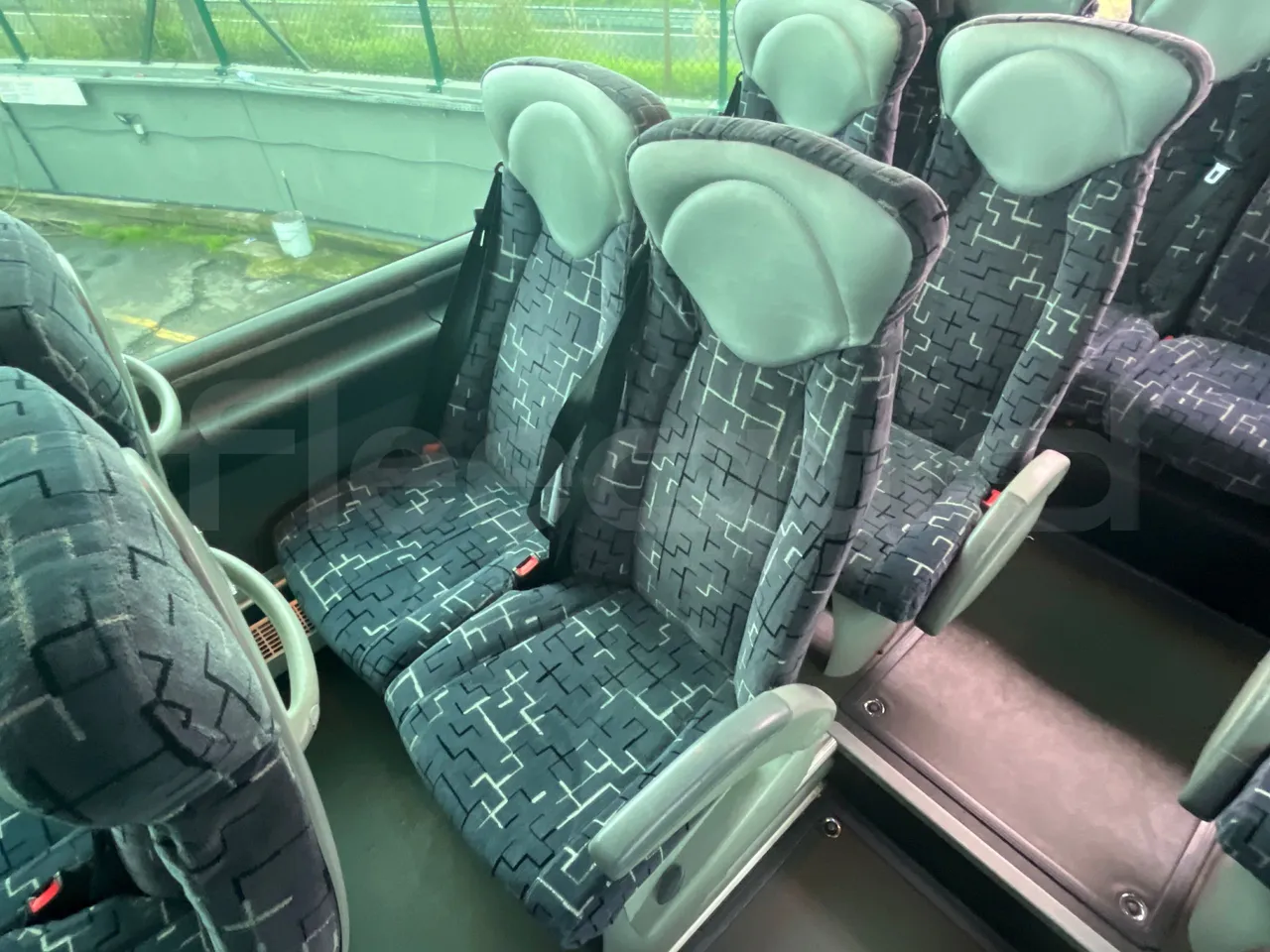 Scania KIB 4X2 KIB4X2 - Euro 4 - 309 kW - 12.92m - single seat detail