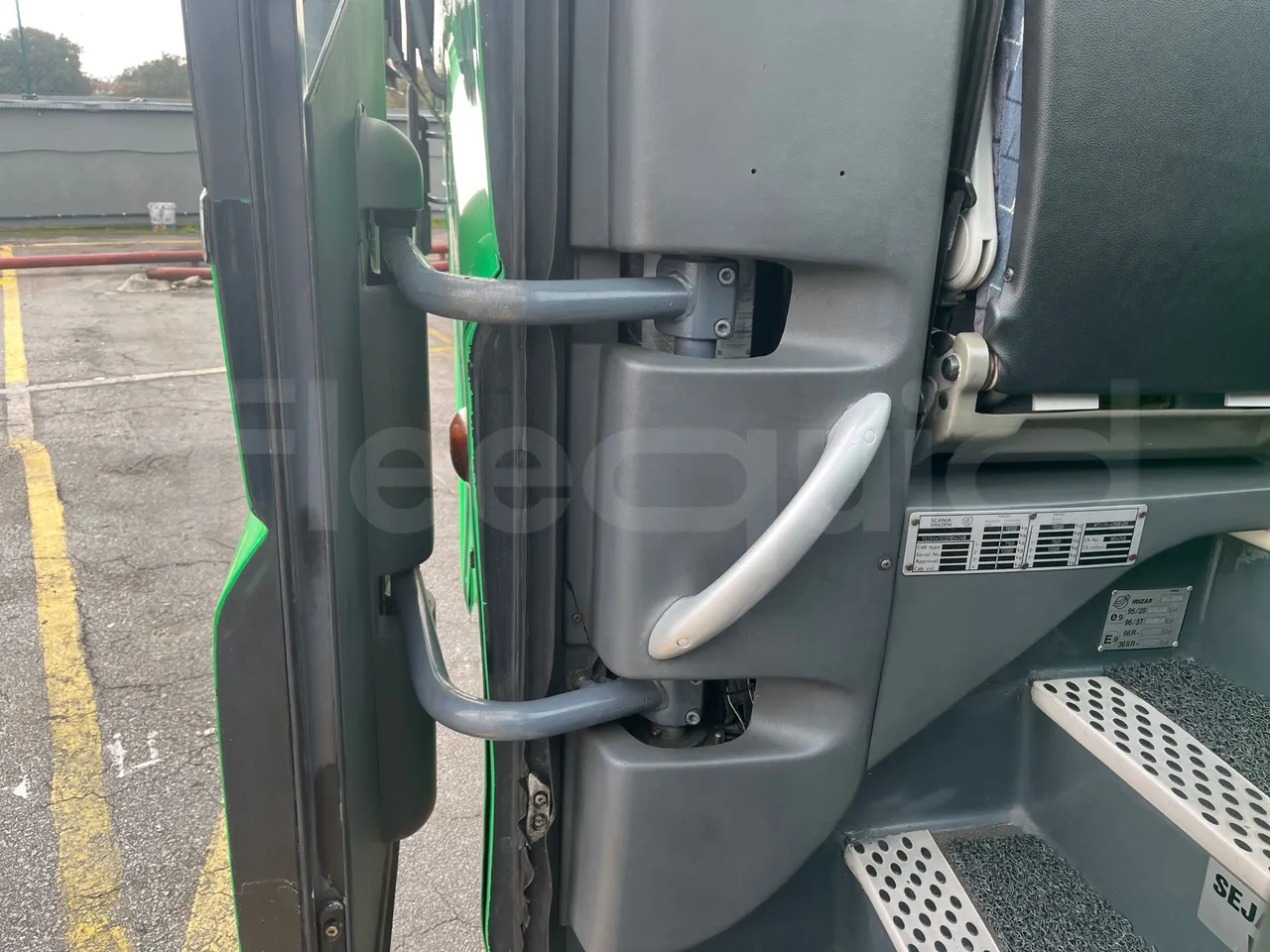 Scania KIB 4X2 KIB4X2 - Euro 4 - 309 kW - 12.92m - door mechanism photo