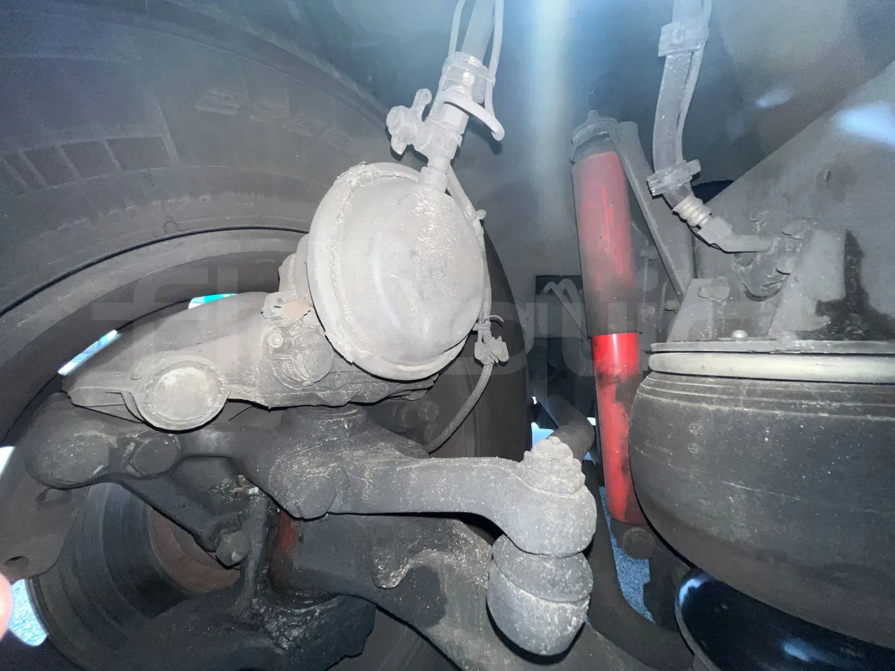 Scania KIB 4X2 KIB4X2 - Euro 4 - 309 kW - 12.92m - front brake calipers left