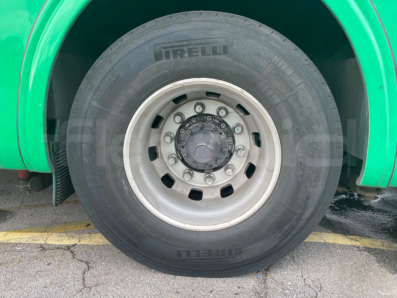 Scania KIB 4X2 KIB4X2 - Euro 4 - 309 kW - 12.92m - tread condition front tires right