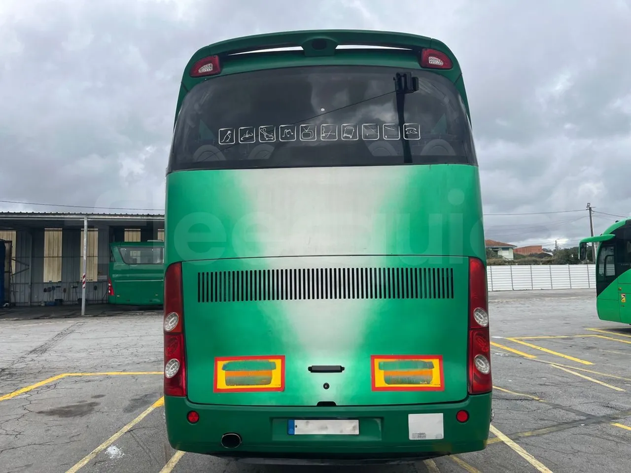 Scania KIB 4X2 KIB4X2 - Euro 4 - 309 kW - 12.92m - rear hatch closed