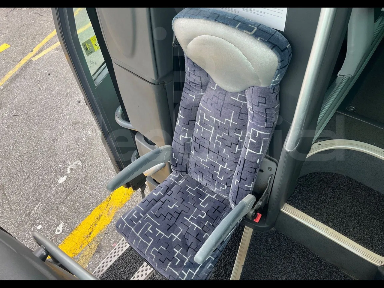 Scania KIB 4X2 KIB4X2 - Euro 4 - 309 kW - 12.92m - hostess seat photo