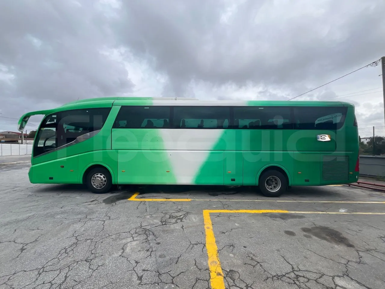 Scania KIB 4X2 KIB4X2 - Euro 4 - 309 kW - 12.92m - left side photo