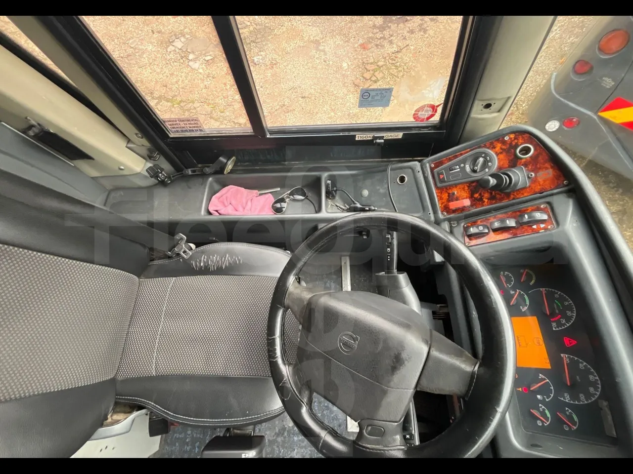 Volvo B12B 4X2 - Euro 3 - 279 kW - 12.2 mt - radio accessories photo